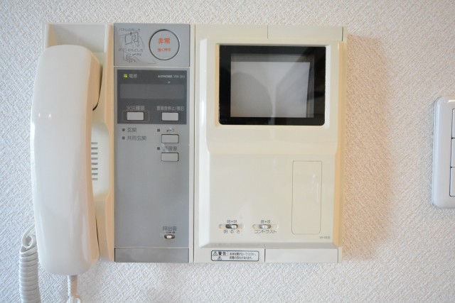 クレストフォルム田町　インターフォン