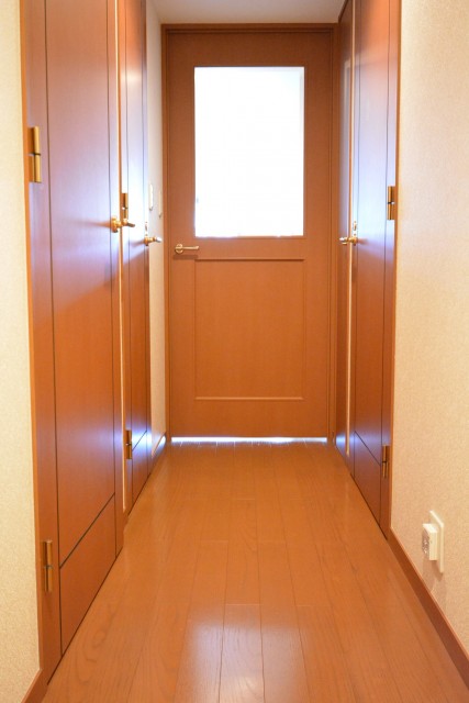 クレストフォルム田町　廊下