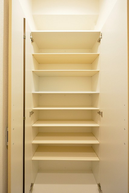 ライオンズマンション南平台　シューズBOX