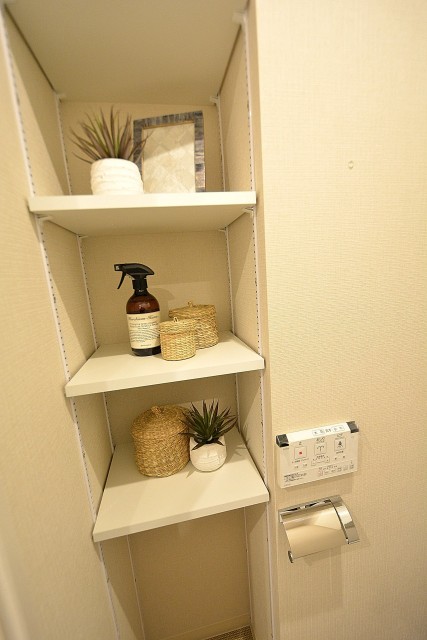 ライオンズマンション駒沢　トイレ収納