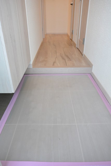 ガーデン堀ノ内住宅　玄関