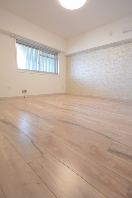 ガーデン堀ノ内住宅　洋室