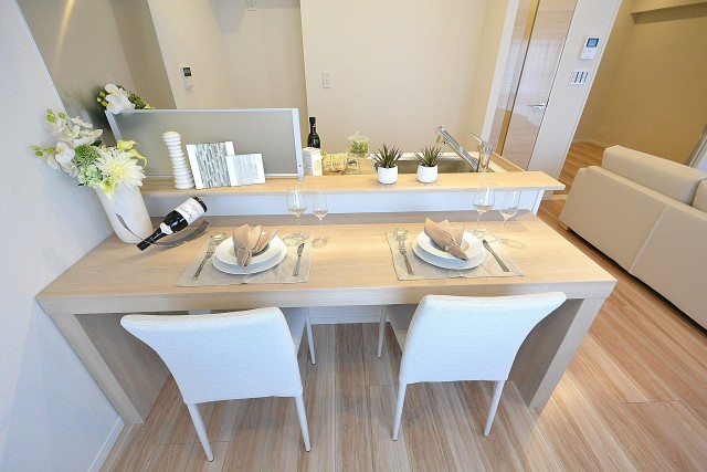 ライオンズマンション駒沢　ダイニングテーブル