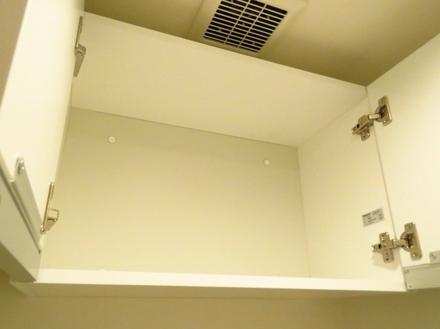 大森山王リハイム　トイレ収納