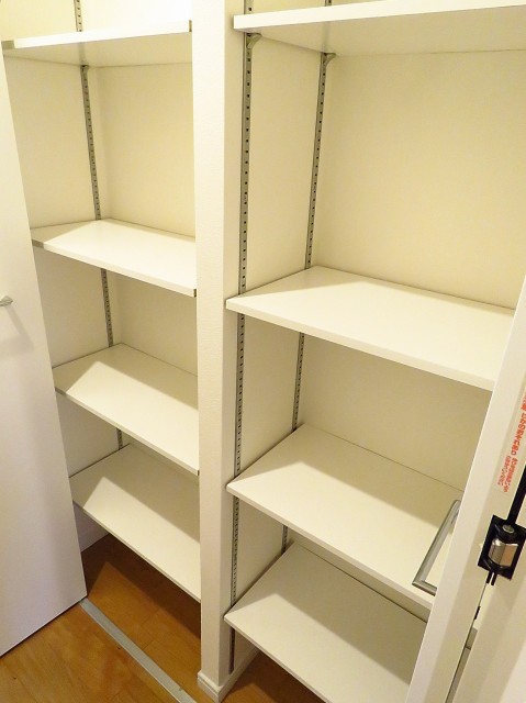 大森パークハイツ　廊下収納