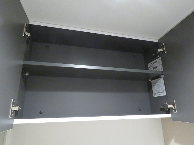 サンビューハイツ哲学堂　トイレ収納