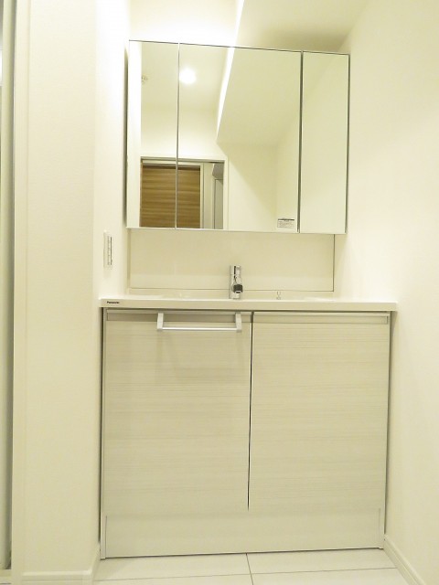 東中野ハイム　洗面化粧台