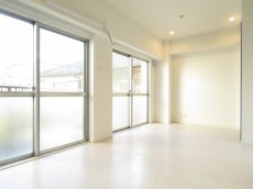 祐天寺ニュースカイマンション　LDK約13.5帖