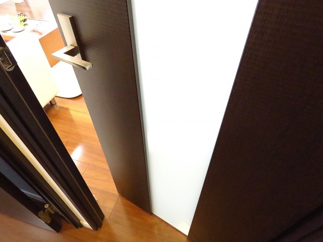 アルシオン芝浦　LDK扉