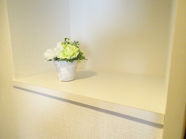 渋谷コーポ　洗濯機置場横の棚