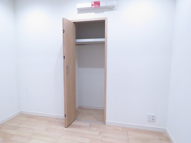 日商岩井碑文谷マンション　サービスルーム収納