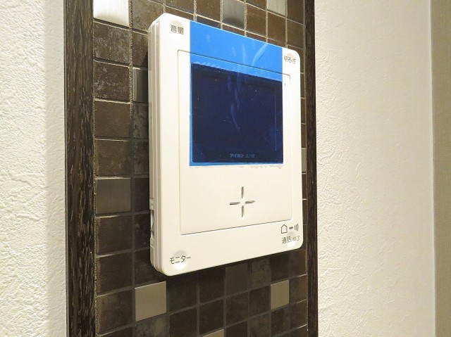 ライオンズマンション元麻布　TVモニター付きインターホン