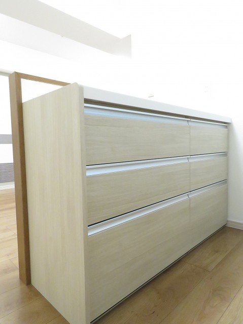 ライオンズマンション元麻布　カップボード