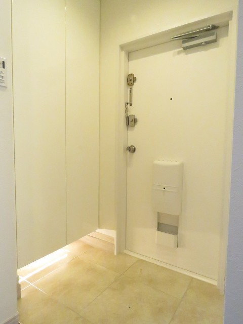 六義園サマリヤマンション　玄関ホール