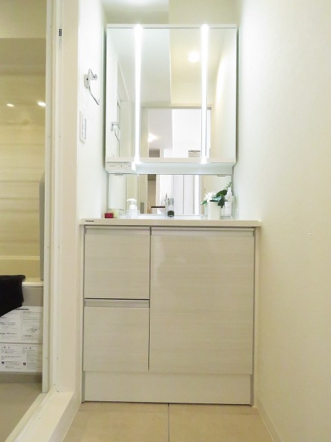 六義園サマリヤマンション　洗面化粧台