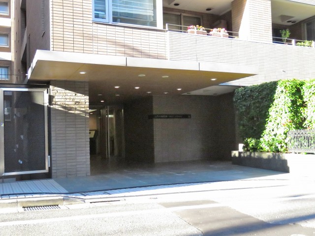 アルス代々木参宮橋コートアデリオン　エントランス