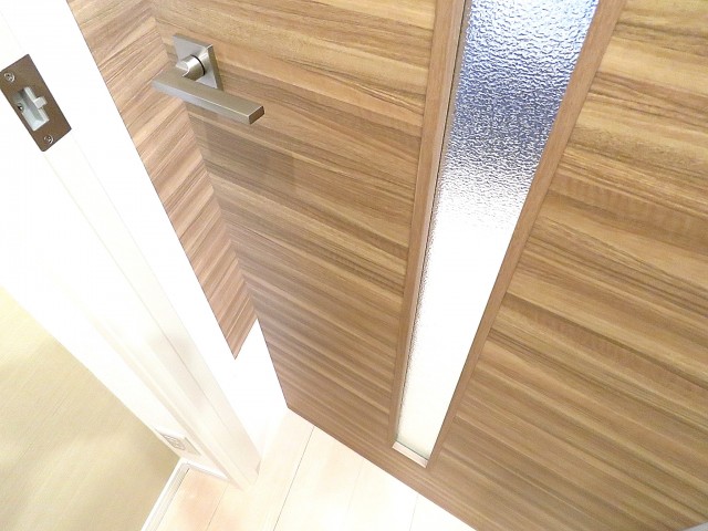 レインボー目白　LDK扉