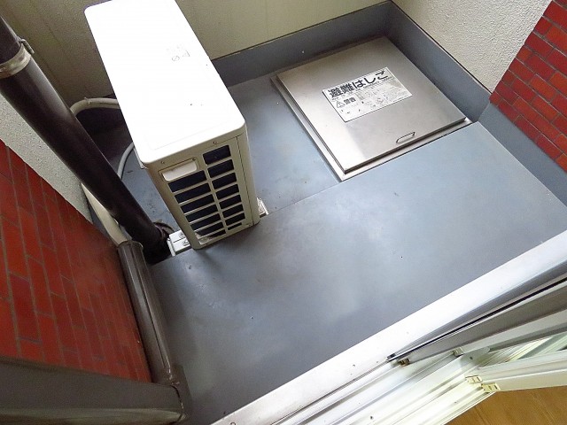 レインボー目白　洋室側バルコニー