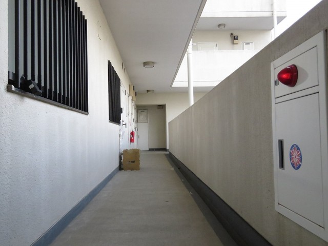 クレール池袋　共用廊下