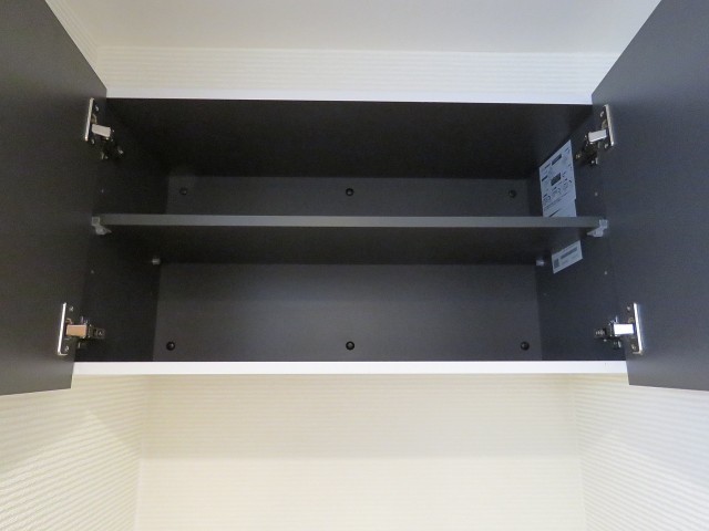 大塚スカイマンション　洗濯機置場上の収納