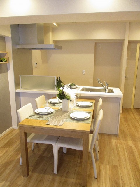 ソフトタウン晴海２ｆ リビング (2)