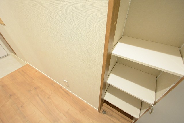 明大前フラワーマンション 廊下