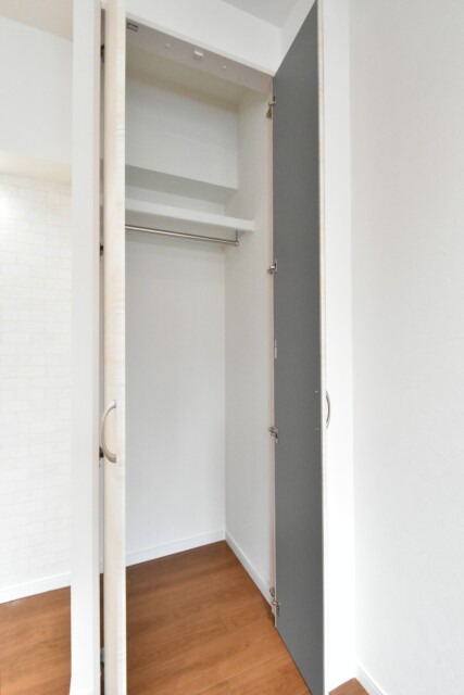 ニューステイトメナー 洋室