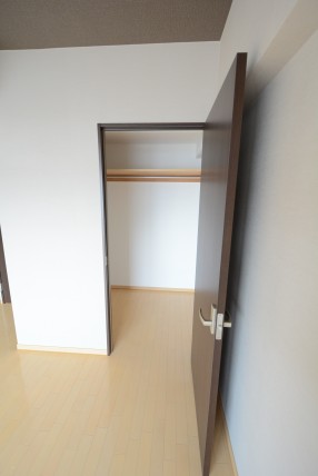 イトーピア音羽 洋室