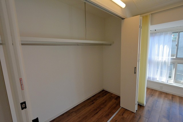 第三宮庭マンション４０５号室 洋室 (16)