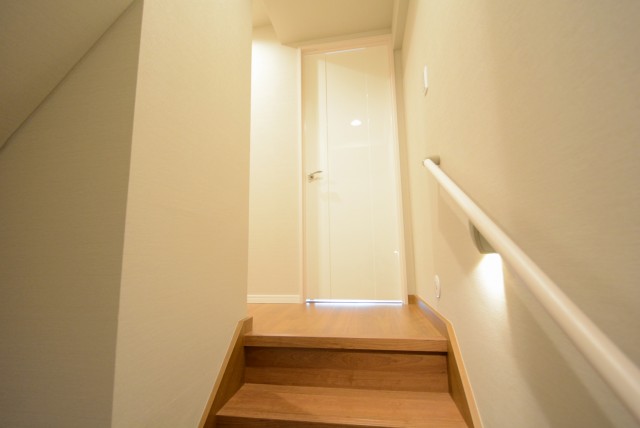 大森山王リハイム 階段