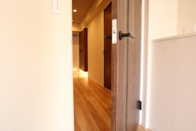 田町東豊エステート 廊下