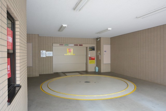 藤和シティホームズ新宿余丁町 駐車場