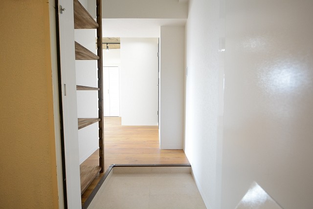 メゾン池尻大橋 　玄関
