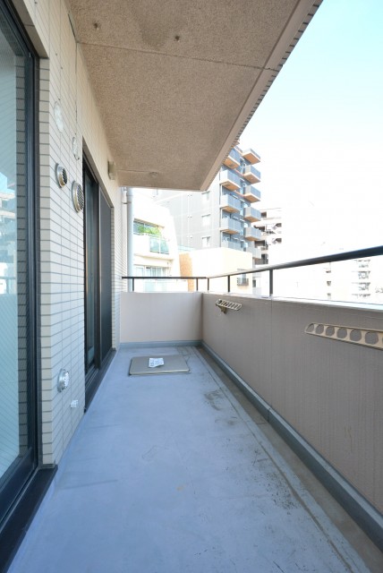 藤和シティホームズ新宿余丁町 7階バルコニー