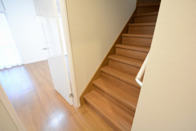 大森山王リハイム 階段