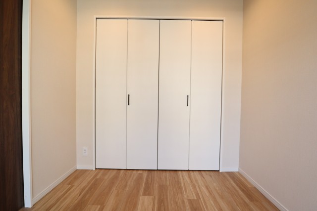 田町東豊エステート 洋室２