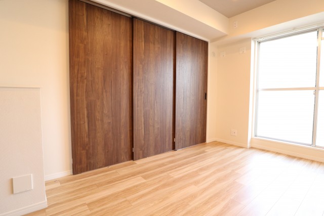 田町東豊エステート 洋室２