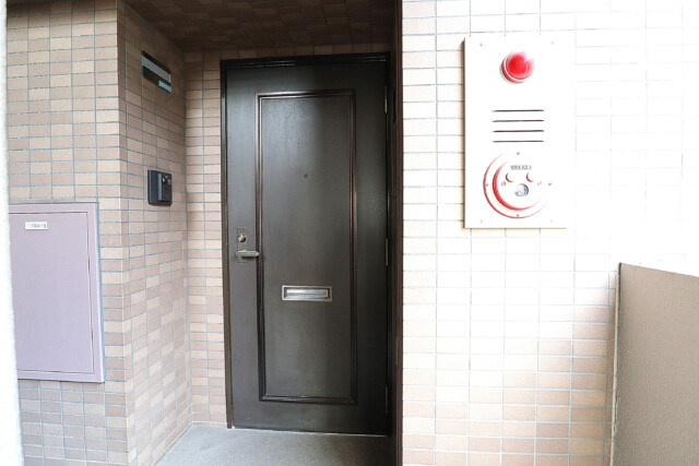 朝日シティパリオ高輪台A館　玄関 (4)