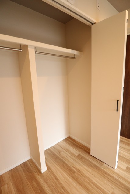 田町東豊エステート 洋室１