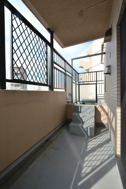 藤和シティホームズ新宿余丁町 (150)6階北西バルコニー