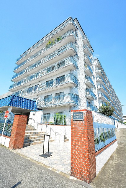 秀和高円寺レジデンス　外観