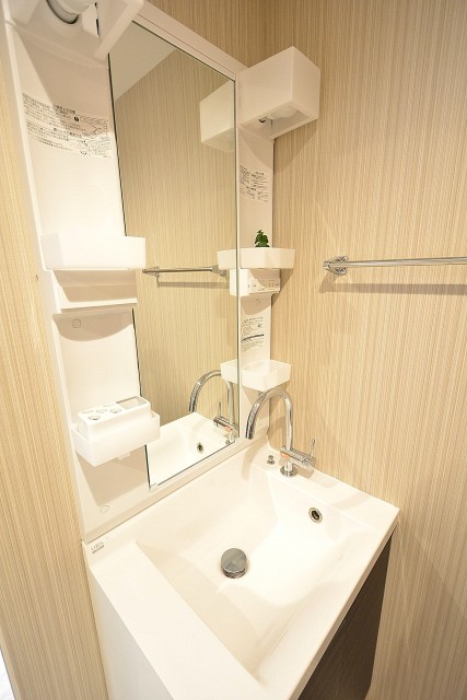 秀和高円寺レジデンス　洗面台