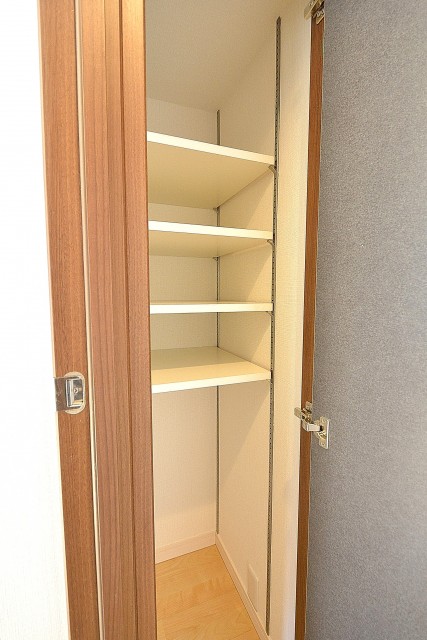 インペリアル赤坂フォラム　廊下収納