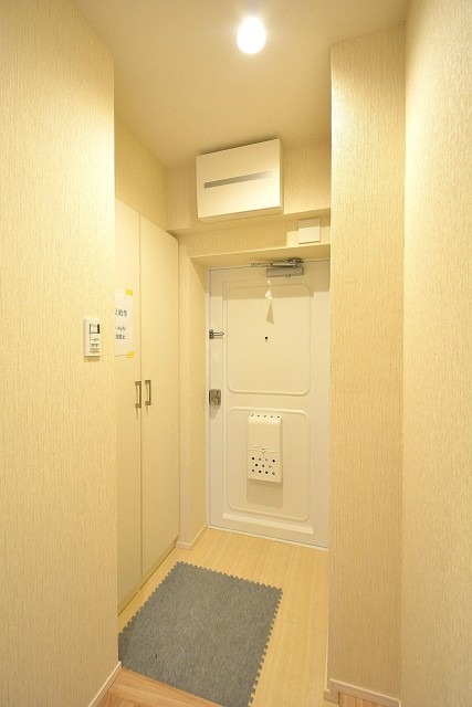 秀和高円寺レジデンス　玄関