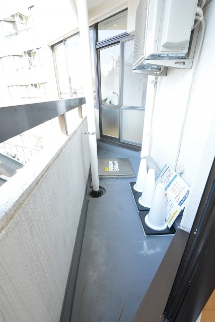 インペリアル赤坂フォラム　3.24㎡のバルコニー