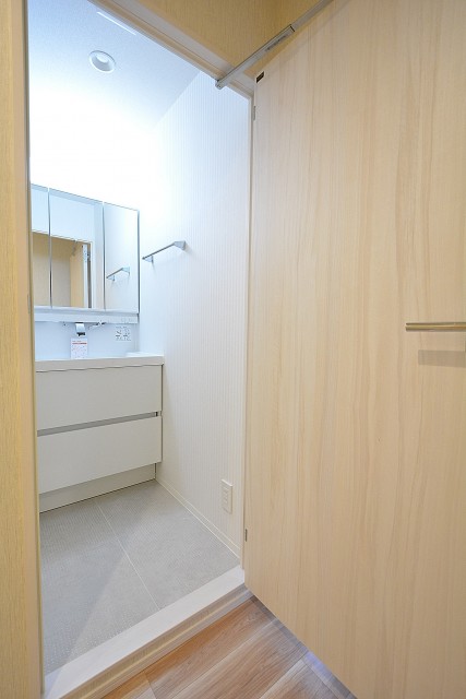 秀和高円寺レジデンス　洗面台＆バスルーム