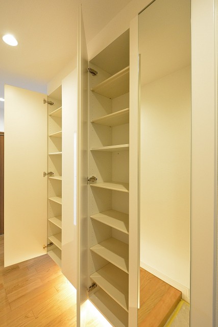 上北沢テラス　シューズBOX