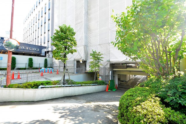 赤坂台マンション　エントランスアプローチ