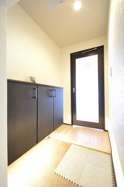 秀和高円寺レジデンス　玄関
