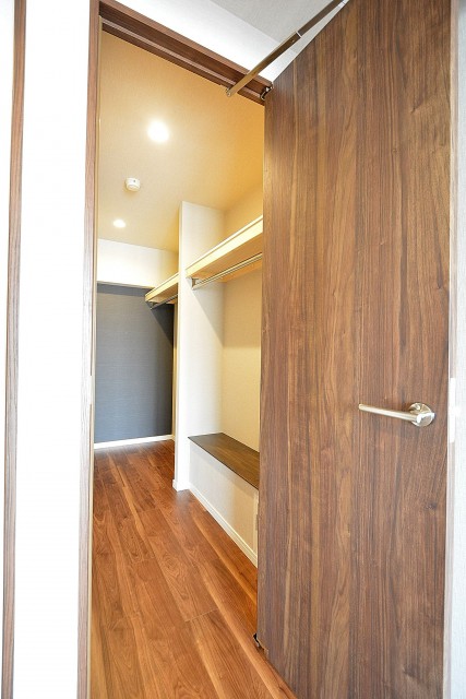 赤坂台マンション　6.1帖洋室WIC